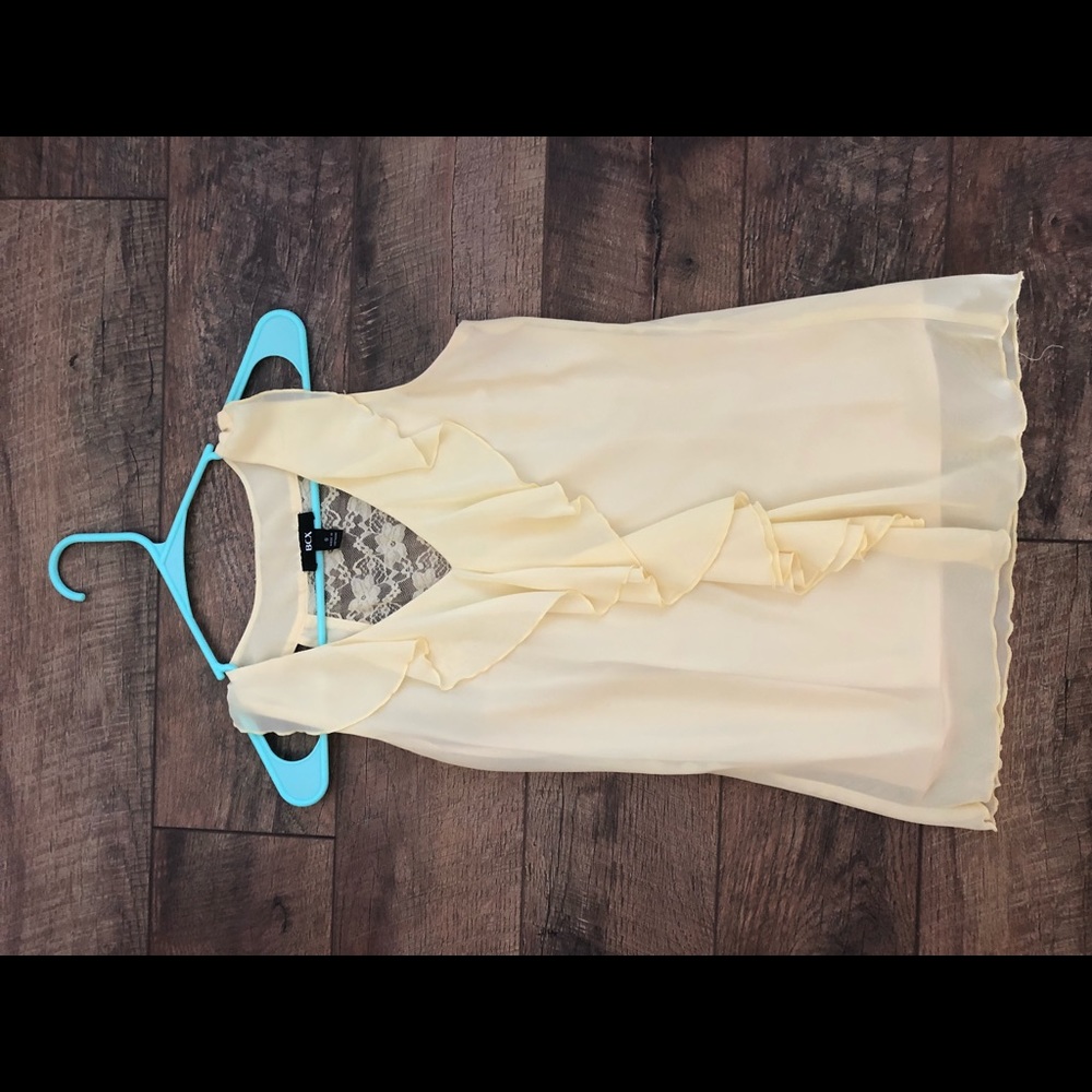 BCX Sleeveless Ruffle Shirt